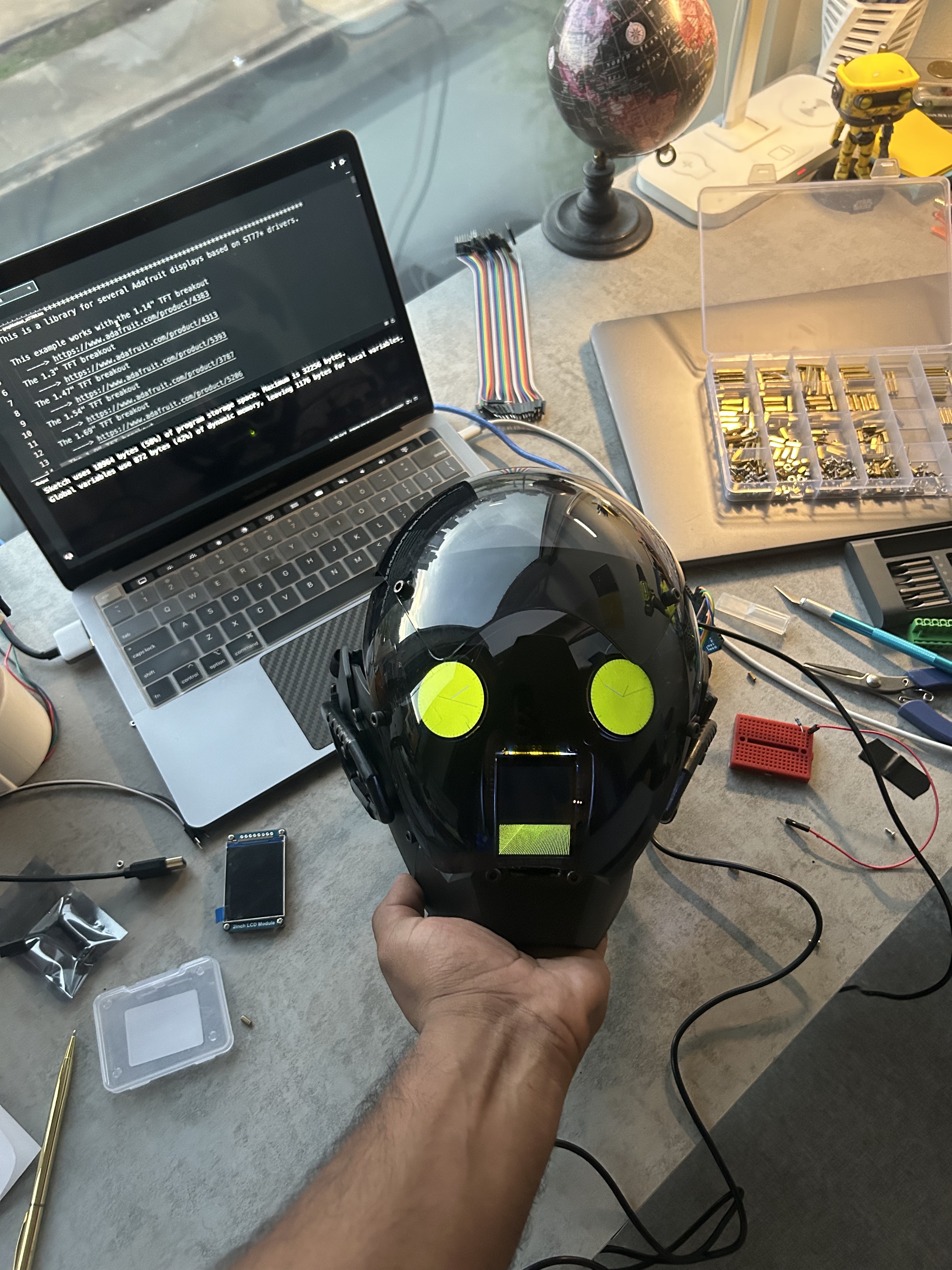 3Netra robot head prototype with TFT displays